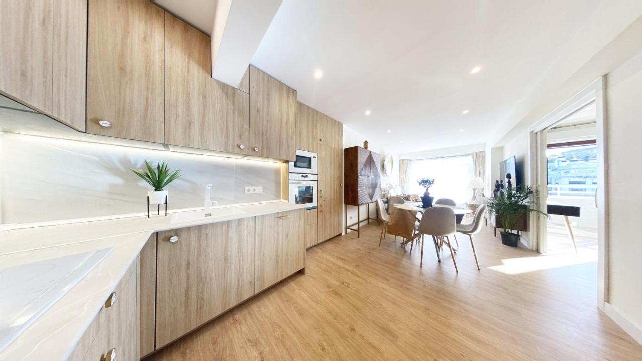 Miramar Luxurious Flat, 3 Double Rooms, Free Parking, Terrace, Completely New San Sebastian Exterior photo